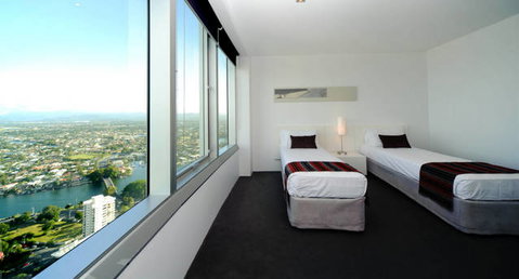 Q1 Resort & Spa - Coogee Beach Accommodation 9
