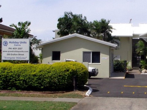 QCWA Holiday Units - Coogee Beach Accommodation 0