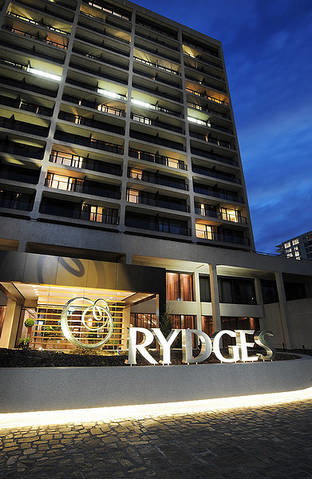 QT Canberra - Coogee Beach Accommodation 1