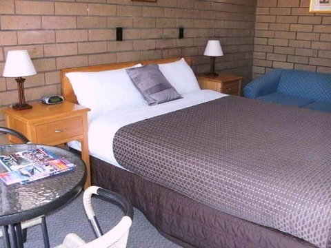Rippleside Park Motor Inn - Coogee Beach Accommodation 1