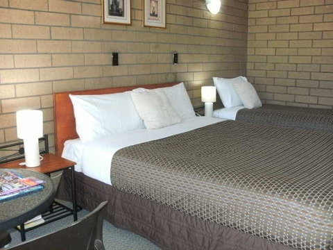 Rippleside Park Motor Inn - Coogee Beach Accommodation 2