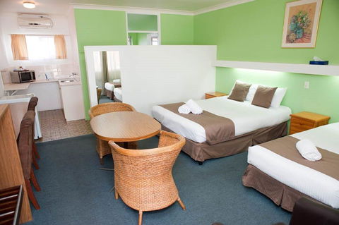 Riviera Motel - Coogee Beach Accommodation 5