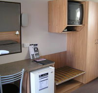 Riviera On Ruthven Motel - Coogee Beach Accommodation