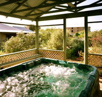 Rock of Ages Cottage BB - Coogee Beach Accommodation