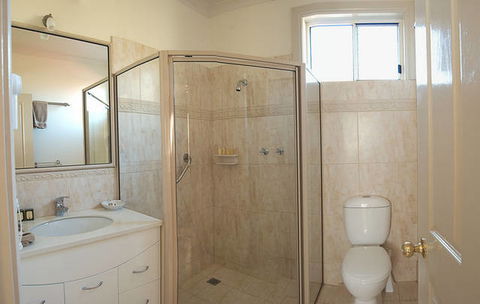 Ross Motel & Caravan Park - Coogee Beach Accommodation 2