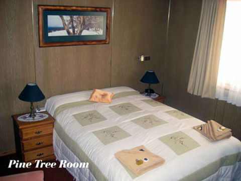 Sages' Haus B&B - Coogee Beach Accommodation 3