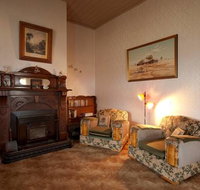 Sarah Jane Cottage - Coogee Beach Accommodation