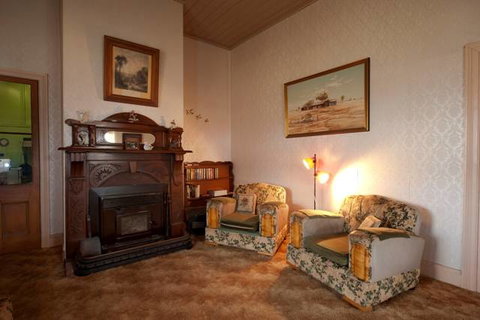Sarah Jane Cottage - Coogee Beach Accommodation 0