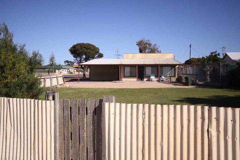 Seaview Cottage Ceduna - Coogee Beach Accommodation 2