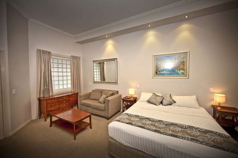 Shangri-La Gardens - Coogee Beach Accommodation 0