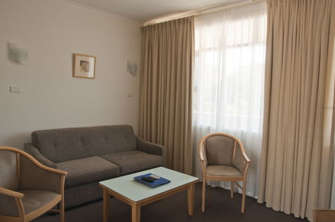 Taft Motor Inn - Coogee Beach Accommodation 0