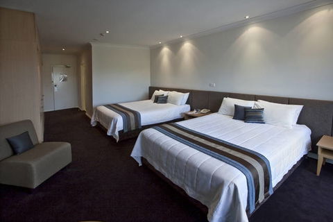 The Executive Inn, Newcastle - Coogee Beach Accommodation 0