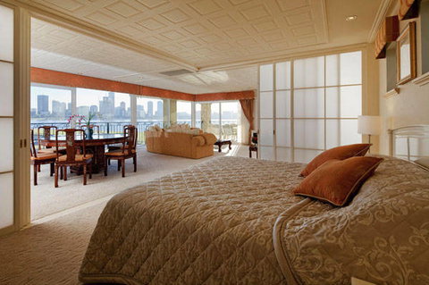 The Peninsula - Riverside Serviced Apartments - Coogee Beach Accommodation 7