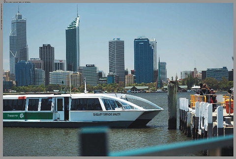 The Peninsula - Riverside Serviced Apartments - Coogee Beach Accommodation 5