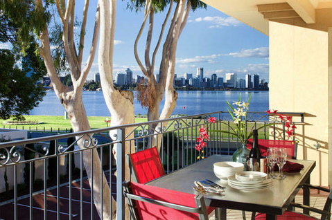 The Peninsula - Riverside Serviced Apartments - Coogee Beach Accommodation 8