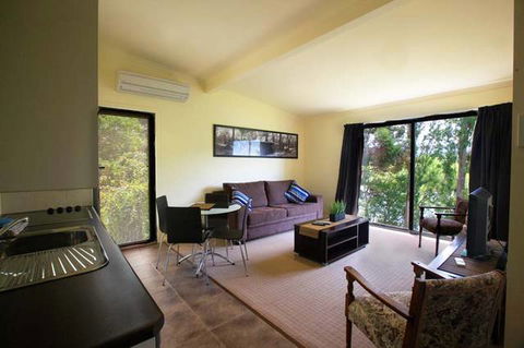 The Shingles Riverside Cottages - Coogee Beach Accommodation 0