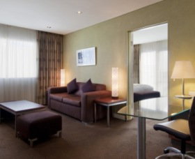 Crown Perth Promenade - Coogee Beach Accommodation 2