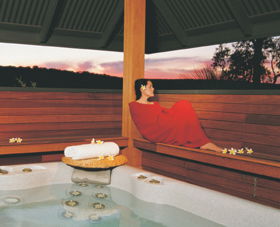 Empire Retreat - Coogee Beach Accommodation 2