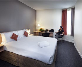 Ibis Hotel Perth - Coogee Beach Accommodation 1