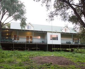 Sea Breeze Chalets - Coogee Beach Accommodation 0