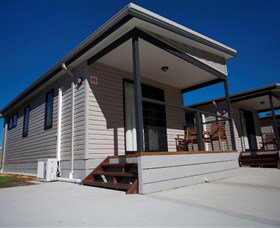 Serpentine Falls Park Home And Tourist Village - Coogee Beach Accommodation 1