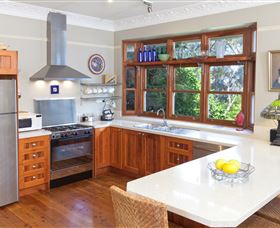 Blue Mountains Home - Coogee Beach Accommodation 3