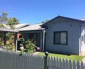 Bluebells Cottage - Coogee Beach Accommodation 0