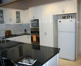 Bluebells Cottage - Coogee Beach Accommodation 2