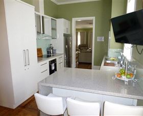 Luxury On Wyse - Coogee Beach Accommodation 2