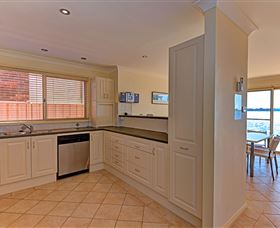 Luxury Waterfront House - Coogee Beach Accommodation 1