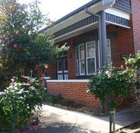 Primrose Cottage - Coogee Beach Accommodation