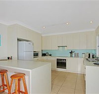 Sandals - Coogee Beach Accommodation
