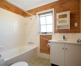 The Beach Retreat Eden - Coogee Beach Accommodation 6