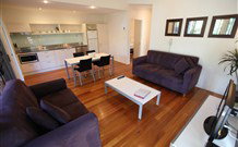 Moby's Beachside Retreat - Coogee Beach Accommodation 4