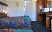 Adrian Motel - Forbes - Coogee Beach Accommodation 0