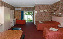 Gloucester Country Lodge Motel - Gloucester - Coogee Beach Accommodation 4