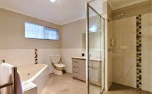 Sundowner Hume Country Motor Inn - Albury - Coogee Beach Accommodation 0