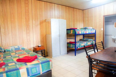 Riverview Tourist Village - Coogee Beach Accommodation 7