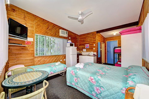 Bargara Gardens Motel And Holiday Villas - Coogee Beach Accommodation 0