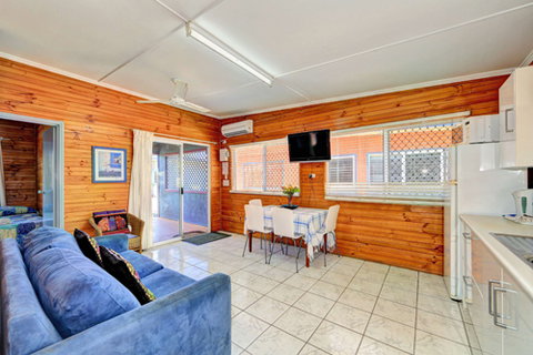 Bargara Gardens Motel And Holiday Villas - Coogee Beach Accommodation 2