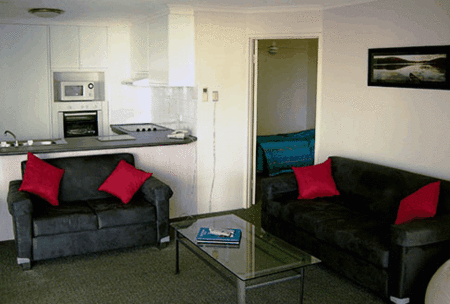 Rainbow Bay Resort - Coogee Beach Accommodation 2