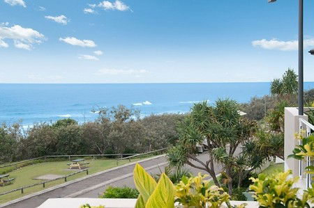 Aqua Promenade Beachfront Apartments - Coogee Beach Accommodation 5