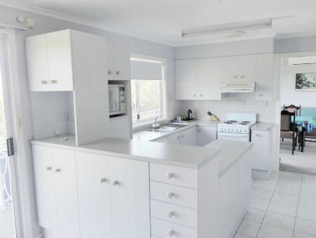 Leisure-lee Holiday Apartments - Coogee Beach Accommodation 4