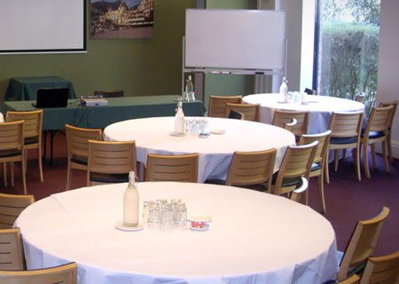 Best Western The Tudor Box Hill - Coogee Beach Accommodation 2