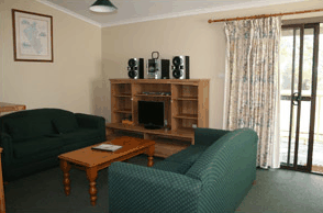 Twin Trees Country Cottages - Coogee Beach Accommodation 2