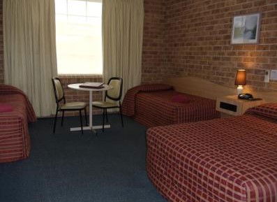 Town And Country Motor Inn Tamworth - Coogee Beach Accommodation 2