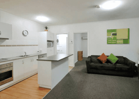 Adelaide Oakford Apartments - Coogee Beach Accommodation 1