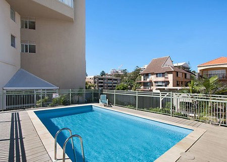 Eden Tower Holiday Apartments - Coogee Beach Accommodation 3