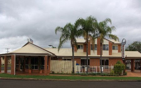 Charleville Motel - Coogee Beach Accommodation 3