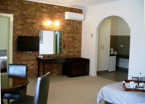 Federation Motor Inn - Coogee Beach Accommodation 4